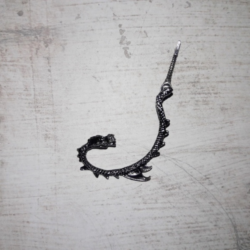 Dragon Antique Silver Pewter Cuff Wrap Earring - Picture 3 of 3